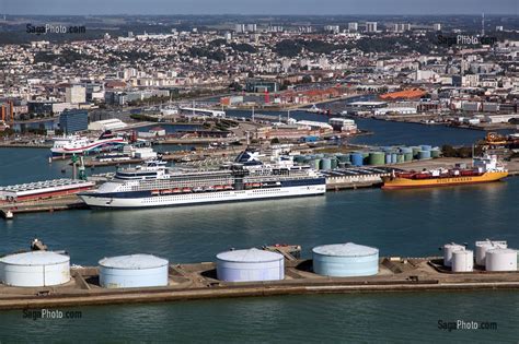 Photo De VUE AERIENNE DU GRAND PORT MARITIME DU HAVRE PORT AUTONOME DE