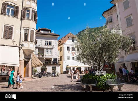 Italy Trentino Alto Adige Bolzano Bozen Piazza Del Grano Kornplatz