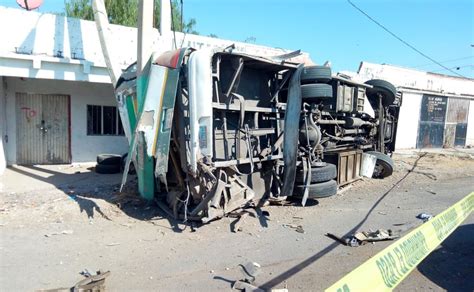 Tres Muertos Y 19 Heridos Tras Accidente En Carretera De Querétaro