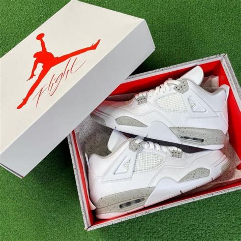 Air Jordan 4 Retro Whiteoreo Exclusive Sneakers Sa