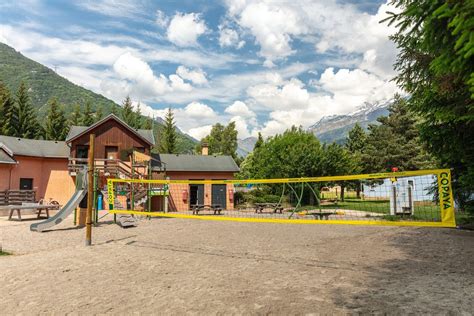 Camping Belledonne Le Bourg D Oisans Rh Ne Alpes France Homair