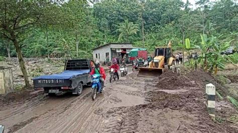 Banjir Bandang Dan Longsor Landa Lima Desa Di Kendal Sejumlah Ruas