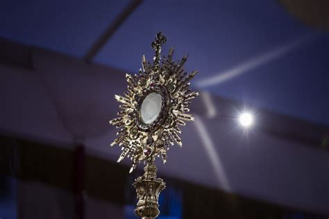 10 Amazing Facts About The Power Of The Eucharist Eucharistic Miracle