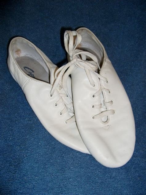 Vintage White Leather Capezio Jazz Shoes Size 6 12 Wide Good Condition