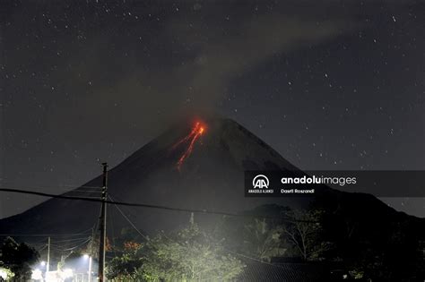 Merapi Yanarda Nda Volkanik Hareketlilik Anadolu Ajans