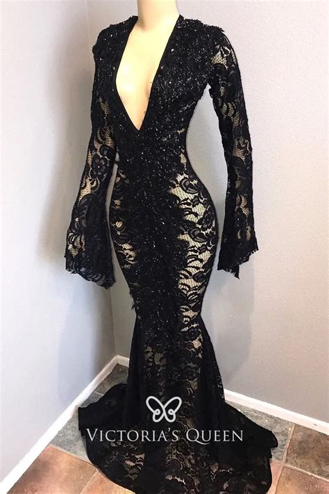 Black Lace Plunging Neckline Long Sleeve Prom Dress Vq