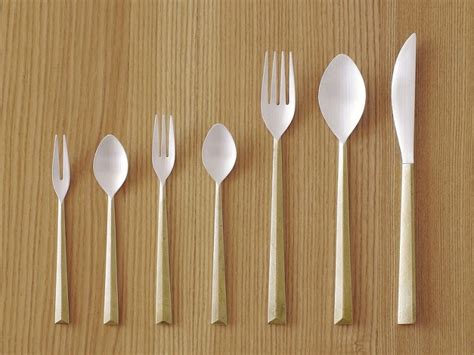 10 столовых наборов, которые делают жизнь приятнее