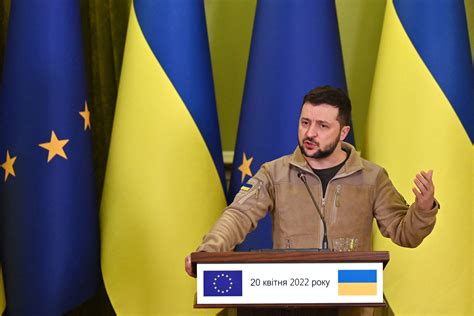 100 Speeches In 100 Days Of War Zelenskyy Rallies Ukraine The Iola