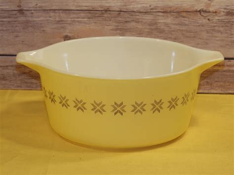 Vintage Pyrex 474-B 1.5 Quart Casserole Bowl Dish, Pyrex Kitchenware, Town and Country Pyrex ...