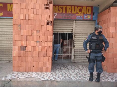 Dono de Loja é executado por pistoleiros a pé no Mundo Novo veja vídeo