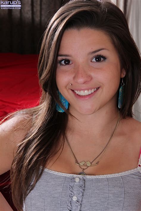 Smiley Amateur Brunette Cutie Undressing And Demonstrating Her Honey Pot Coedcherry