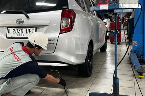 Daihatsu Berikan Layanan Uji Emisi Mobil Gratis Di Bengkel