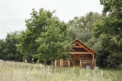 A Romantic Hot Tub Lodge For Couples Near Bewl Water East Sussex Kent