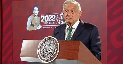 AMLO acordó con productores mantener estables los precios de los