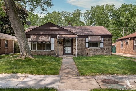 10016 S Van Vlissingen Rd Chicago Il 60617 Mls 11791027 Redfin