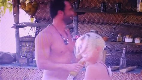 Nude Gay Beech ThisVid
