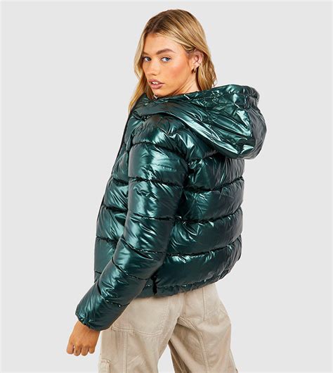 Buy Boohoo Metallic Hooded Puffer Jacket In Green 6thstreet Uae