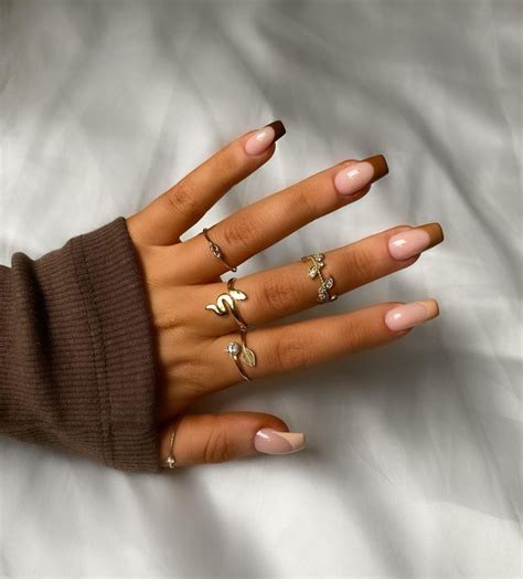 50 Beautiful Nail Designs Made With Nude Polish Manicura de uñas Hacer uñas de gel Manicura