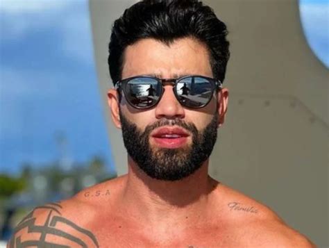 Gusttavo Lima André Marques e outros o vício do cigarro em famosos