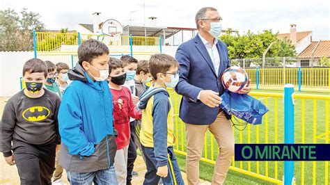 O MIRANTE Escola De Tramagal Tem Um Novo Polidesportivo