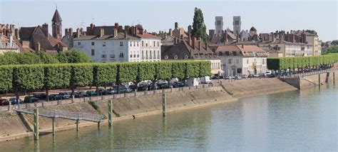 Chalon-sur-Saone (France) cruise port schedule | CruiseMapper