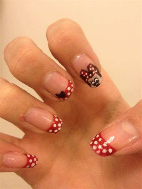 Disney Minnie Mouse Nail Art Minnie Mouse Nail Art Love Painting