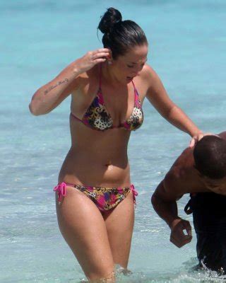 Black Cock Lovin Tulisa Contostavlos In Bikini Vacating With Her Boyfriend On T Porn Pictures