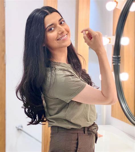 Nimrat Khaira Backgrounds Nimrat Khaira Phone Hd Phone Wallpaper Pxfuel