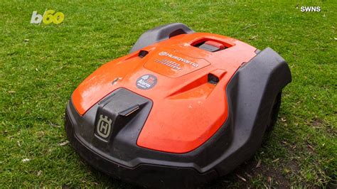 Cyber Cutter Robotic Lawn Mowers Are Beginning Its Test Run At Several Parks Worldwide Youtube