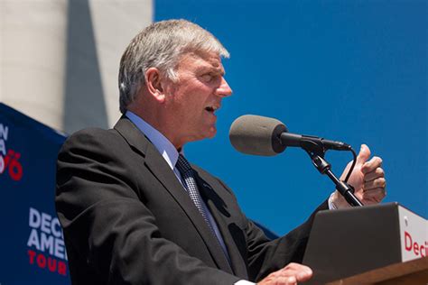 Evangelist Franklin Graham Calls Rounding Up Iraqi Christians For