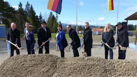 Erster Spatenstich für Teilerneuerung Echelsbacher Brücke fit für