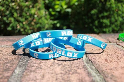 10 Roblox Braceletsroblox Goody Bag Fillerroblox Etsy Goodie Bags