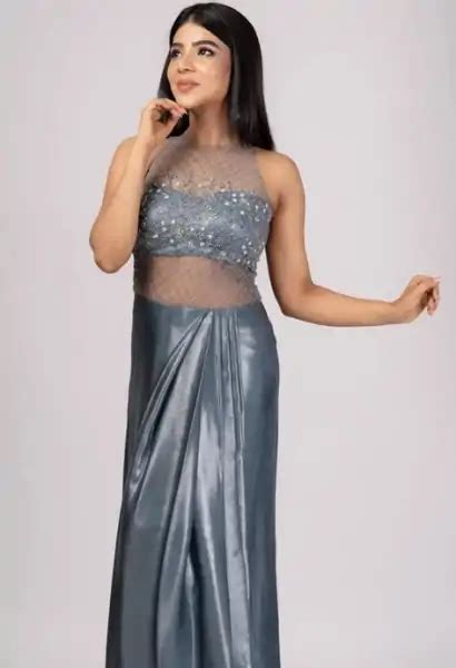 South Actress Pavithra Lakshmi Top 20 Hot Pics And Photo