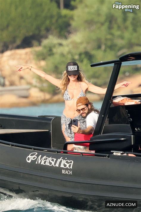 Heidi Klum Sizzles In Sexy Bikini On Sardinian Getaway With Tom Kaulitz