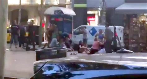 Attentato Barcellona I Video Dell Orrore