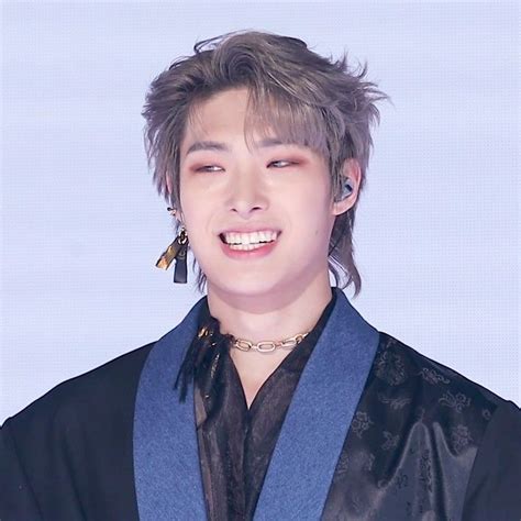 Pin By Kat On Ateez In Song Min Gi Kpop Guys Pretty Smile