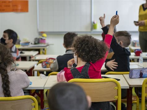 Loire Carte scolaire 28 ouvertures et 25 fermetures de classes à la