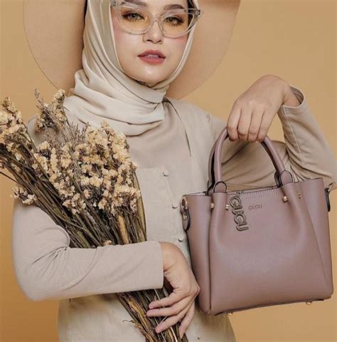 Misty Nude Women S Fashion Bags Wallets Purses Pouches On Carousell