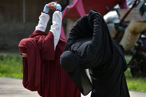 Indonesias Niqab Squad Takes Aim At Face Veil Prejudice World