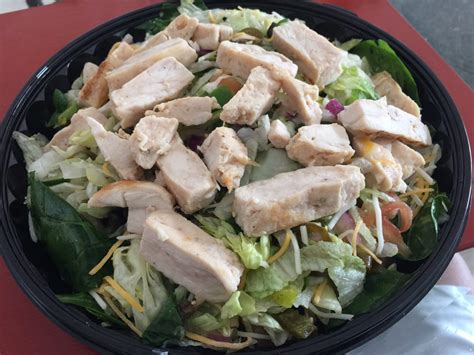 chicken chopped salad subway