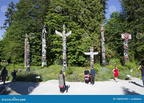 Stanley Park Totem Poles Native Artworks Editorial Photo - Image of ...