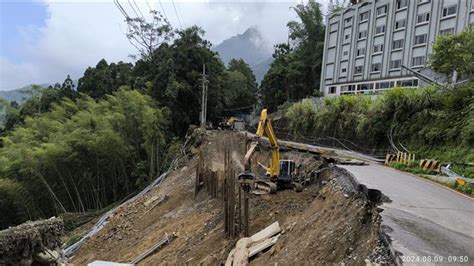 凱米沖斷杉林溪聯外道路 氣候不穩工時減半恐延至9月中搶通 生活 中時