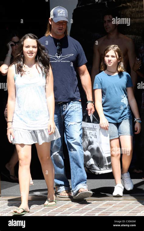 Josh Holloway Seen Out Shopping At Abercrombie And Fitch With His Nieces