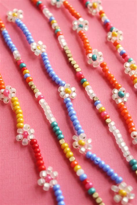 DIY Beaded Daisy Chain Bracelet Tutorial The Pretty Life Girls