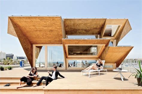 Iaac S Stunning Solar Powered Endesa Pavilion Soaks Up The Sun In Barcelona