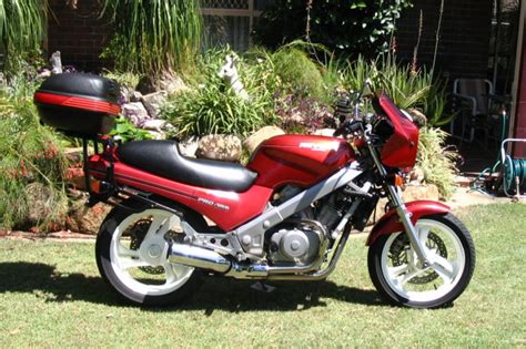 Honda Ntv Revere Moto Zombdrive