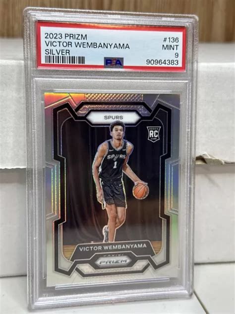 2023 24 PANINI ARGENT Prizm 136 Victor Wembanyama Spurs RC Recrue PSA