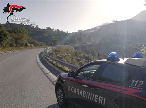 Montemarano Minaccia Di Lanciarsi Dal Cavalcavia Dellofantina Enne