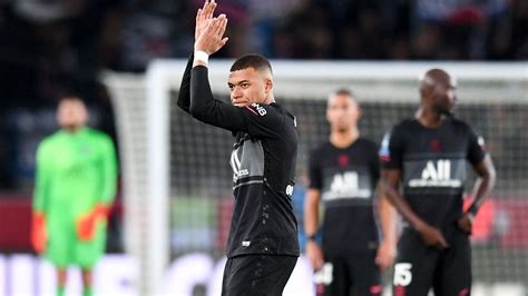 Psg Angers Psg Player Ratings As Kylian Mbappe Penalty Seals Late