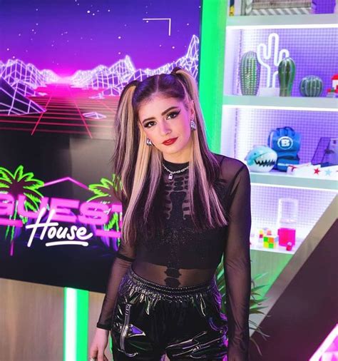 Pin By Joseaperezjr On Pretty Chrissy Costanza Latex Girl Chrissy